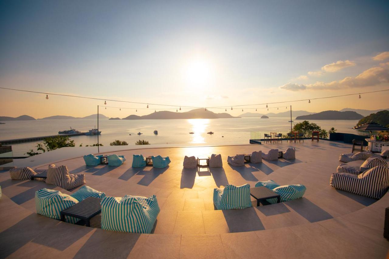 Sri Panwa Phuket Luxury Pool Villa Hotel - Sha Plus Екстериор снимка Sunset at the beach bar